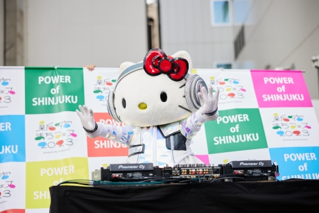 「新宿まちフェス2023」を開催 新宿通りでダンスイベント D.LEAGUEチームやDJハローキティも登場大写真