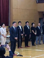 写真:ご挨拶する吉住区長