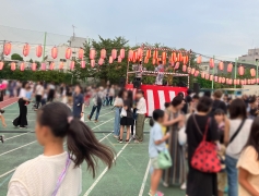 写真:町会のお祭りの様子