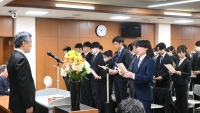 写真[3]：服務の宣誓