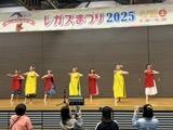 写真[3]：大体育館パフォーマンスの様子