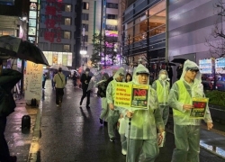 路上飲酒制限、滞留防止のためパトロール等を新宿駅周辺地域で実施小写真3