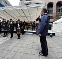 写真[1]：吉住区長ご挨拶