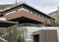 写真[2]：外観の様子[1]