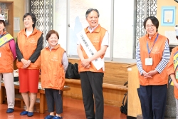 あいさつ運動の様子