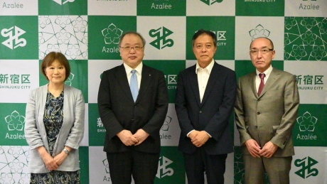 集合写真（透析医療ネットワーク代表理事と区長等）