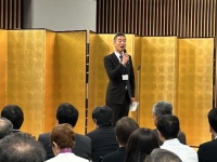 写真[1]：落合第二地域センター管理運営委員会会長のご挨拶