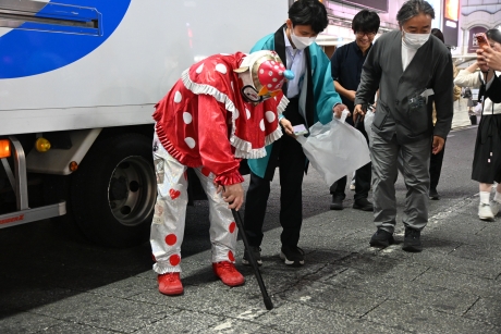 「歌舞伎町クリーンフェスティバル」を開催大写真